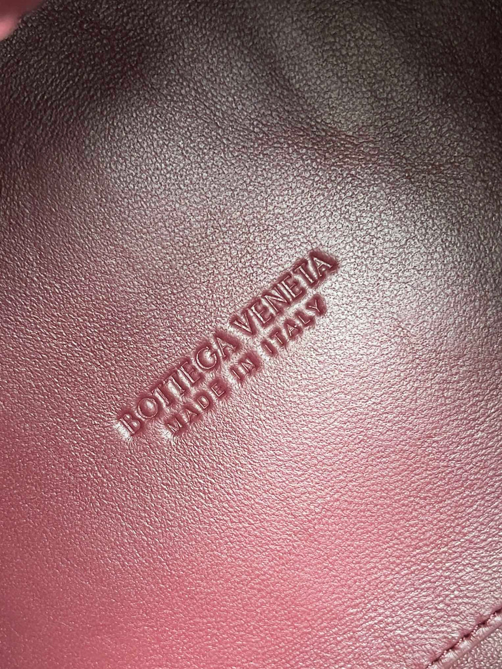 BV スモール パラシュート 21 バーガンディ ラムスキン Ghw 