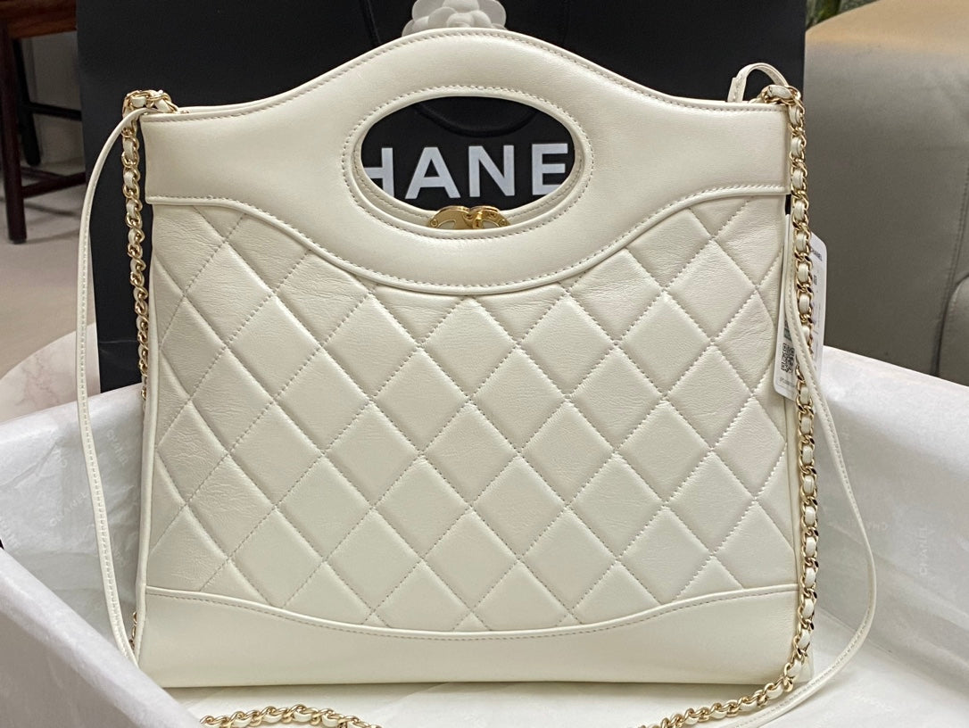 CC スモール 30 ショッピングバッグ（ホワイトカーフスキン）