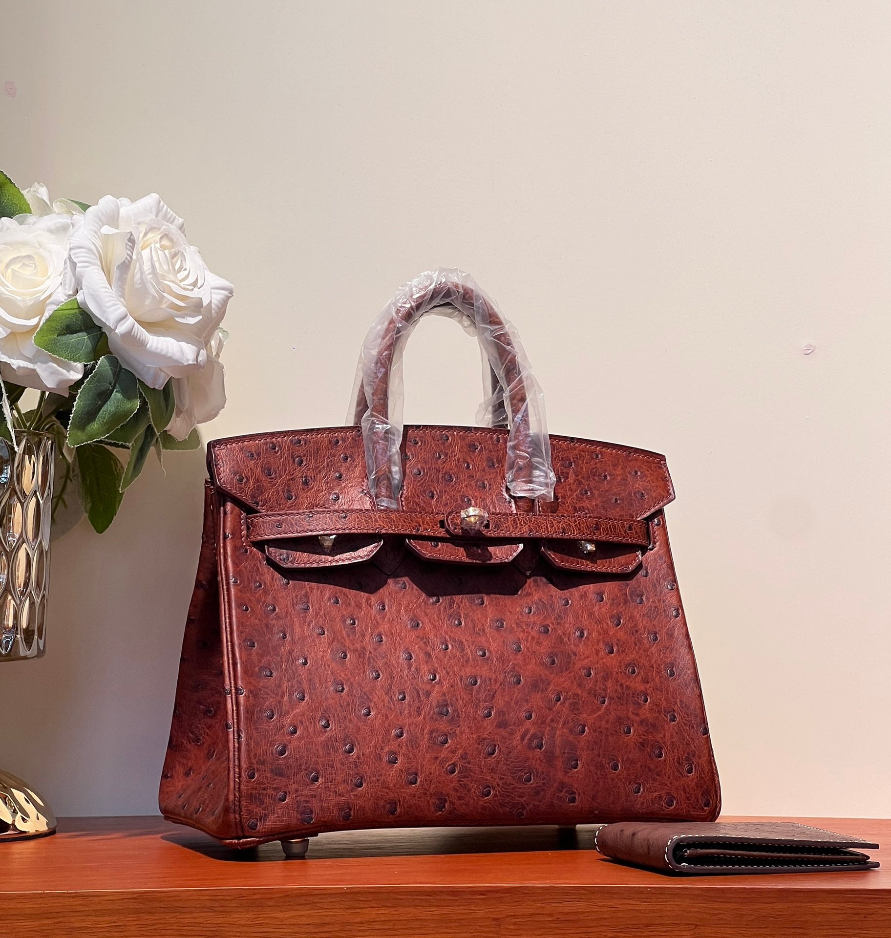 KELLY SELLIER 25 BAG IN BERRY RED OSTRICH LEATHER WITH GOLD HARDWARE (MADE-TO-ODER)