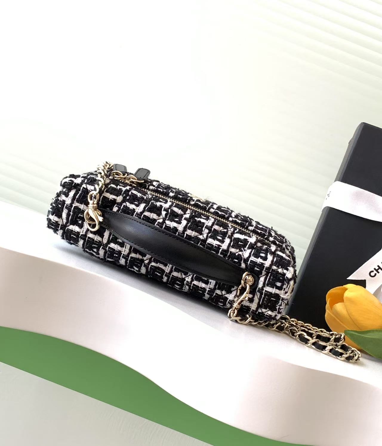 VANITY CASE 19 IN BLACK MIX WHITE QUILTED TWEED GOLD HARDWARE