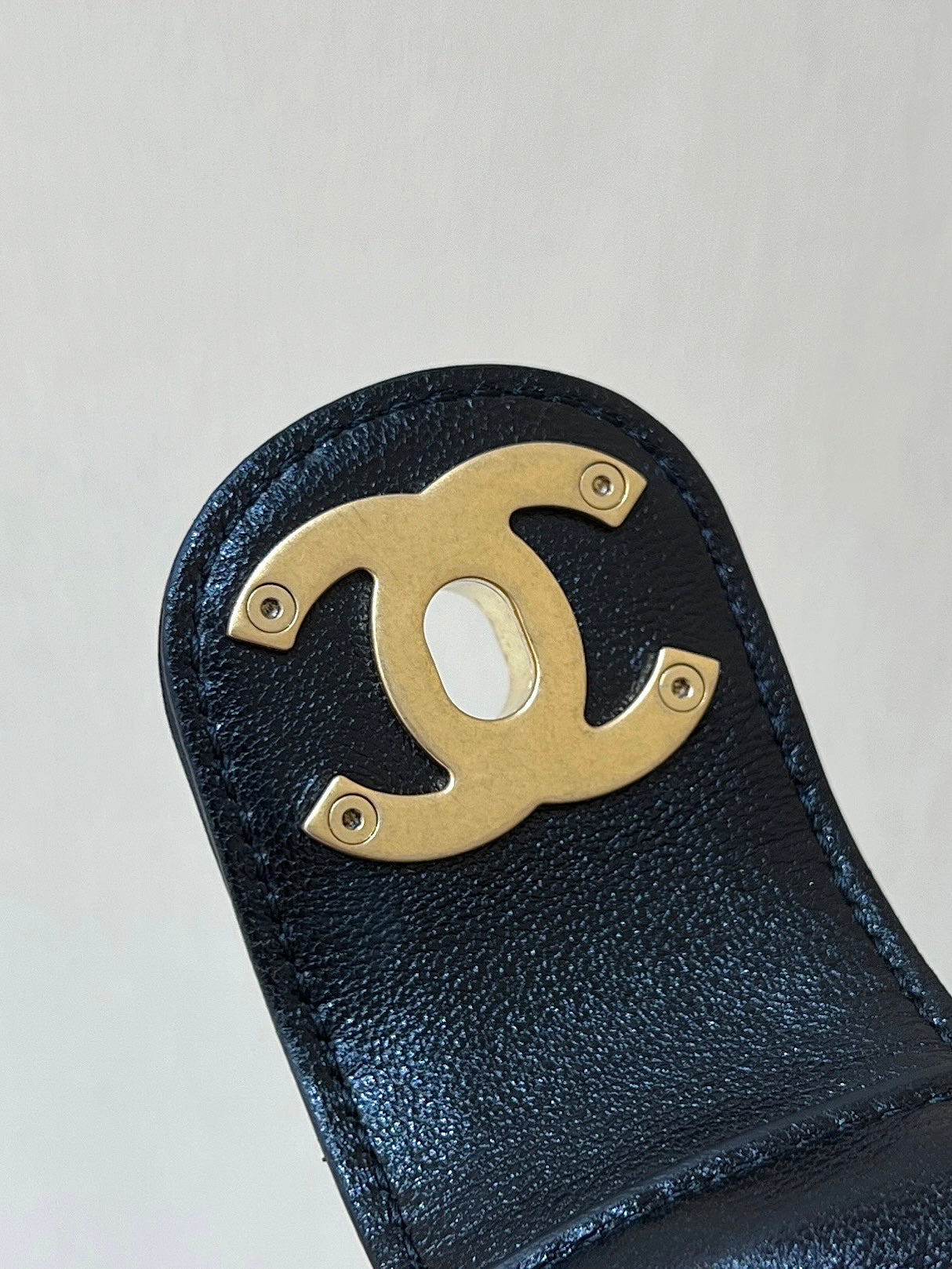 QUILTED LARGE HOBO BAG 35 IN BLACK LAMBSKIN GOLD HARDWARE