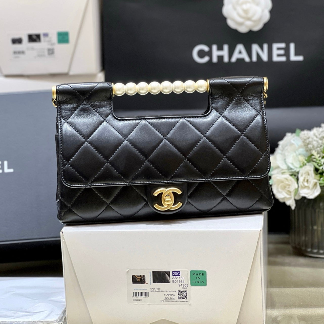 パールトップハンドルバッグ 25インチ ブラック ラムスキン ゴールド金具