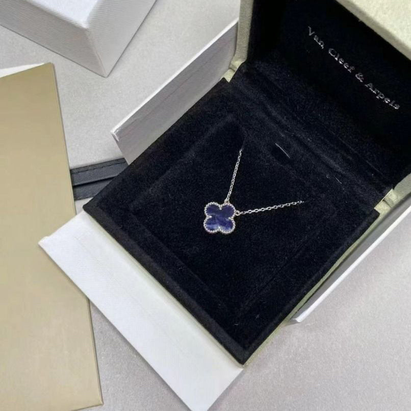 [⭐JeweliWhal]クローバー 15mm ピーターサイトネックレス シルバー