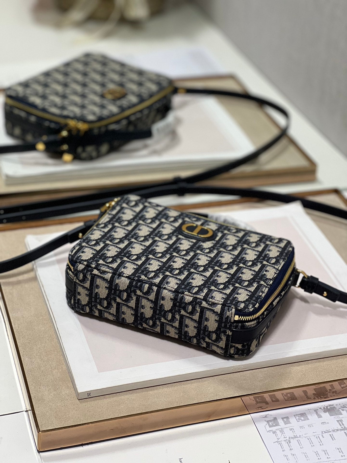 CD CARO 18CM ブルー 斜め刺繍