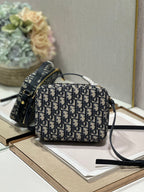 CD CARO 18CM BLUE OBLIQUE EMBROIDERY