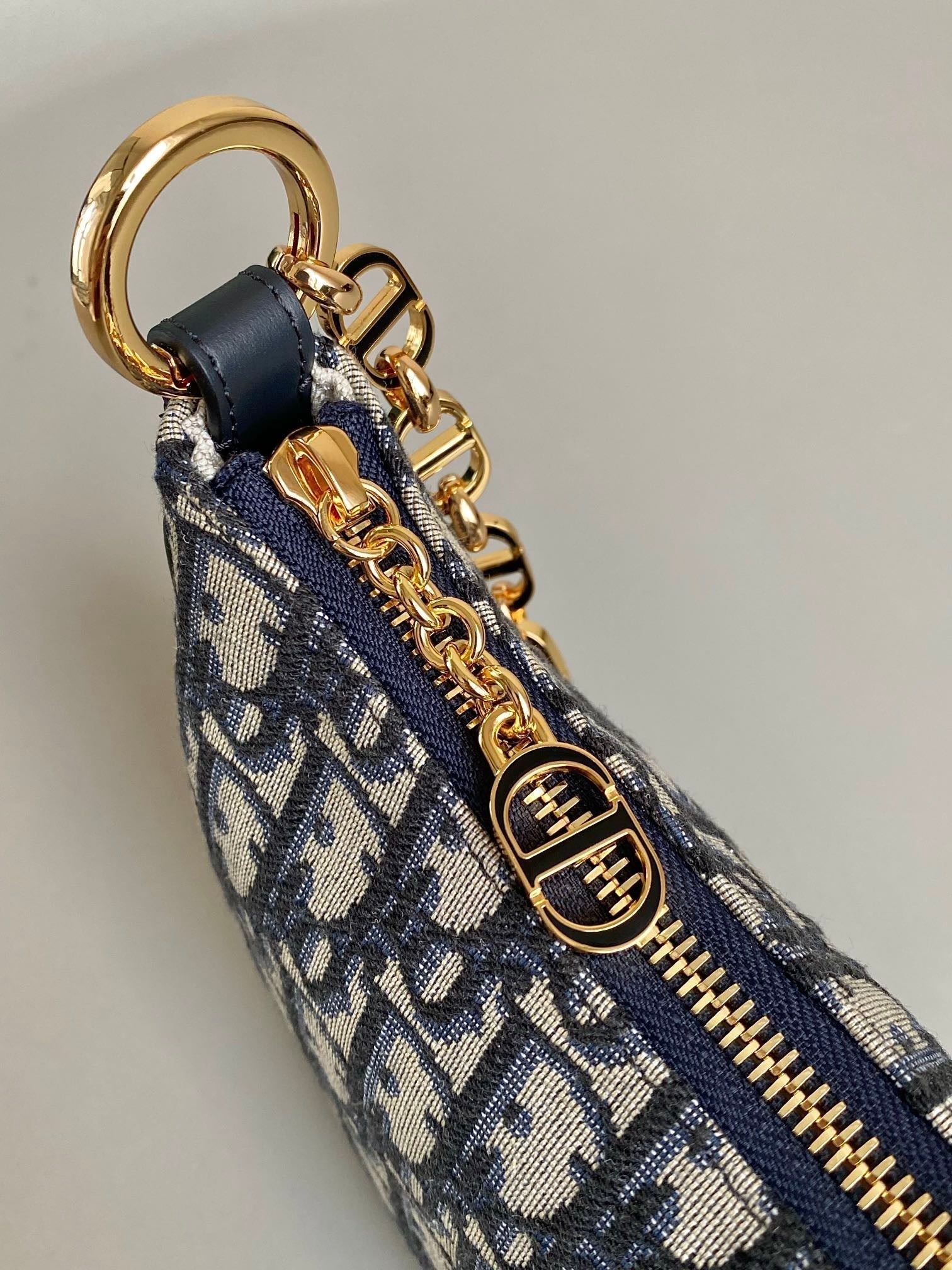 CDラウンジ 26cm ブルー 斜め刺繍