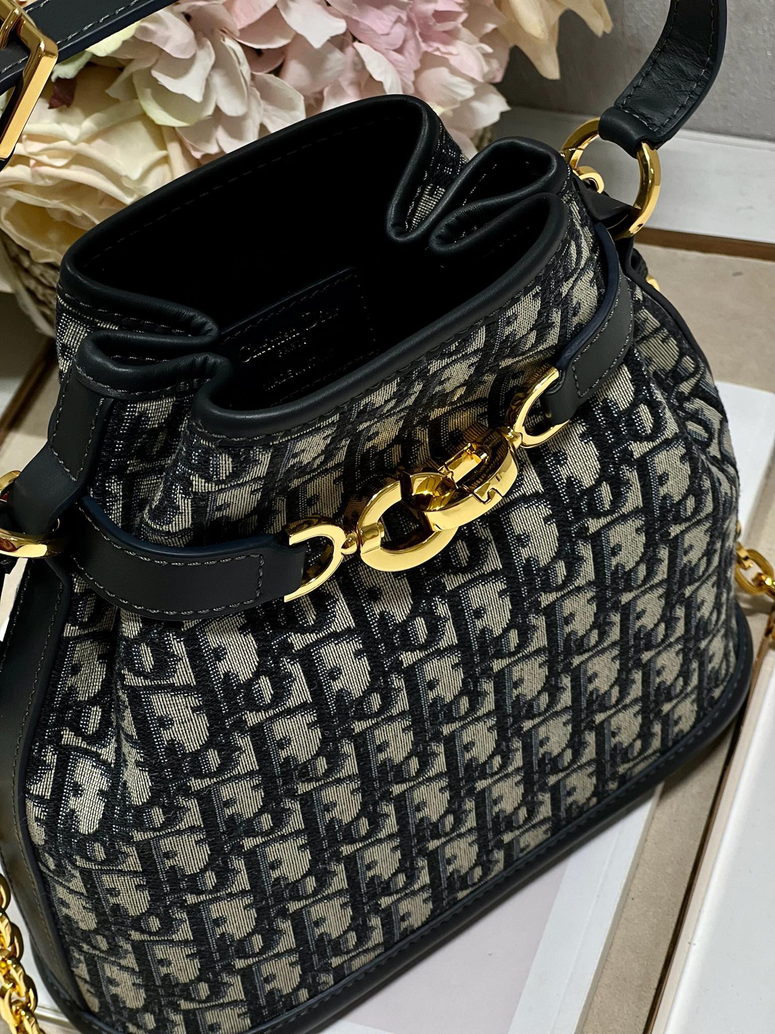 CEST CD 24CM ブルー斜め刺繍