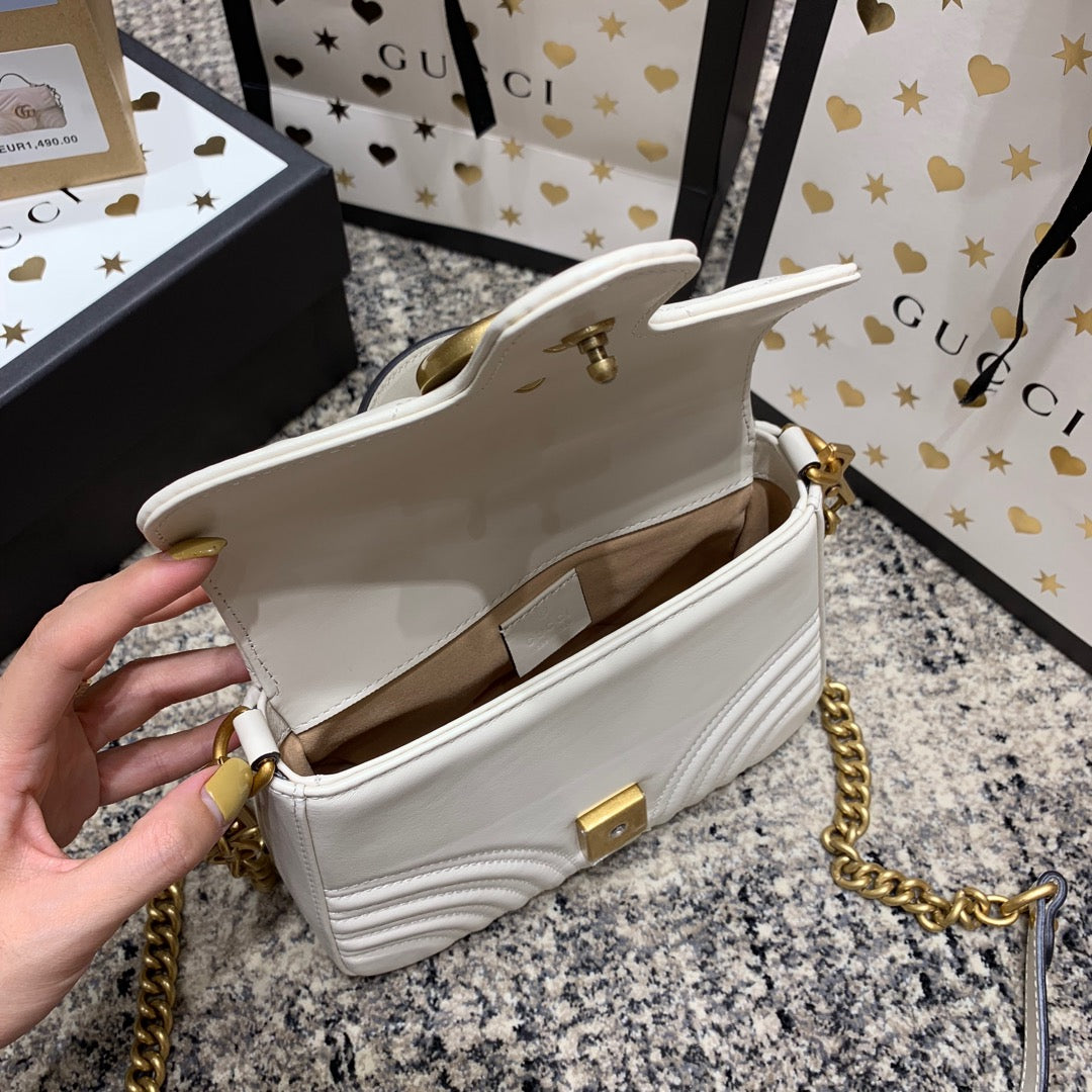 GGマーモント 21cm ミニトップ ホワイトカーフスキン ゴールド金具