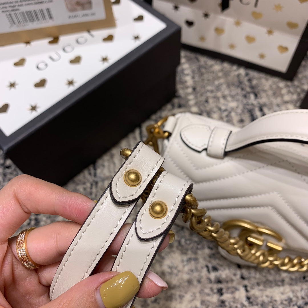 GGマーモント 21cm ミニトップ ホワイトカーフスキン ゴールド金具