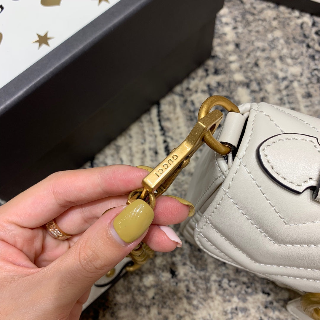 GGマーモント 21cm ミニトップ ホワイトカーフスキン ゴールド金具