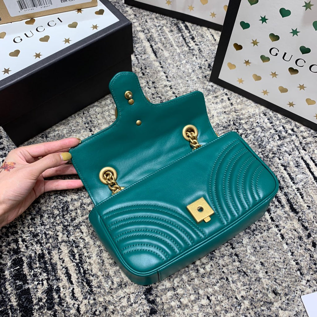 GGマーモント 22cm ターコイズカーフスキン ゴールドハードウェア