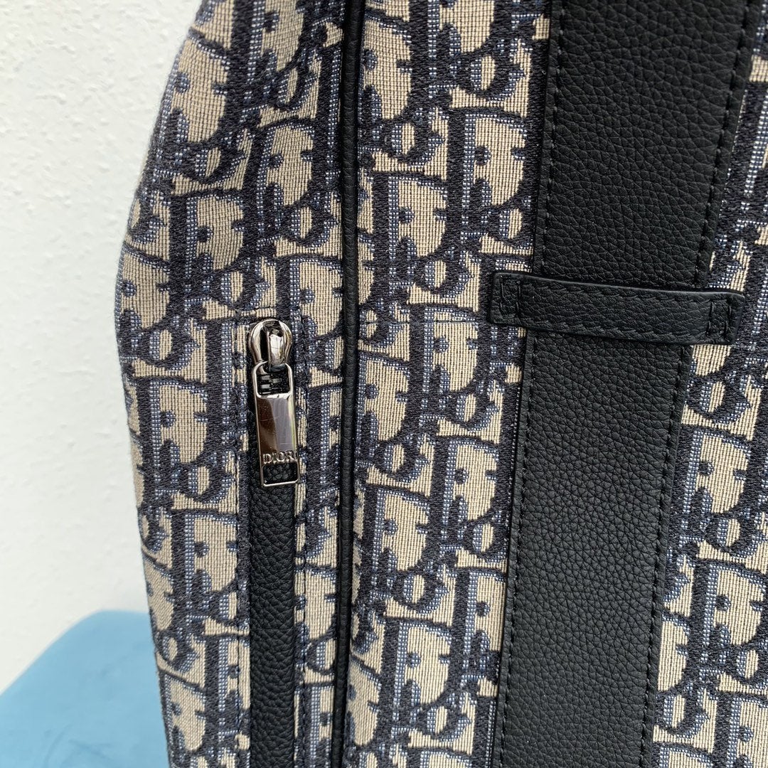 モーションバックパック ベージュ＆ブラック オブリーク